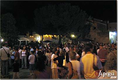 L'assalto agli stand