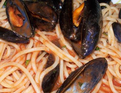 Spaghetti al sugo di cozze