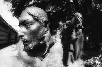 Emanuele Padovani Raccolta foto sulla vita del Cristo realizzate nel cimitero monumentale di Milano