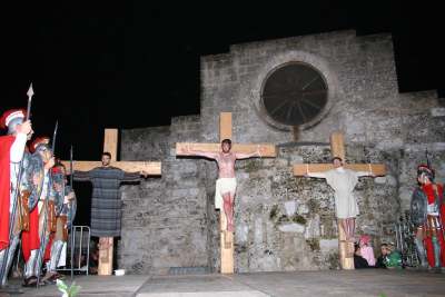 Le foto della Via Crucis a Pat&ugrave;