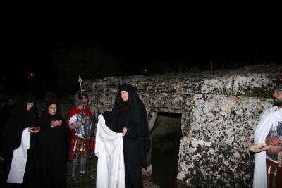 Le foto della Via Crucis a Pat&ugrave;